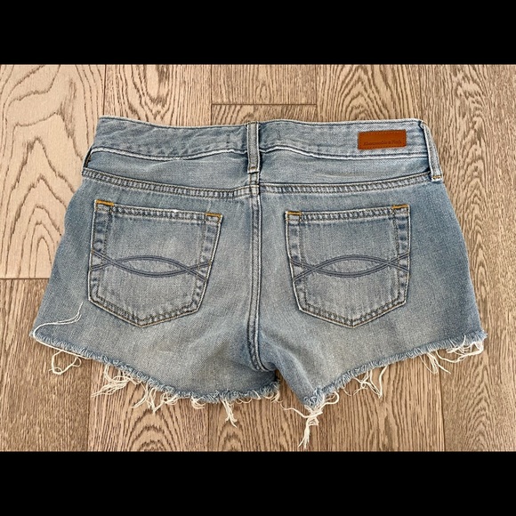 ABERCROMBIE Denim Distressed Shorts - Picture 2 of 3